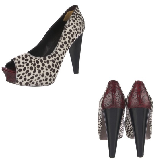Donald Pliner Ponyhair Animal Print Heels - Picture 1 of 11